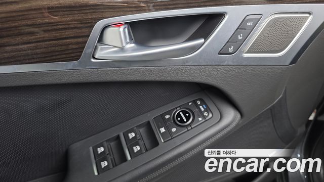 Genesis G80 2018 — photo 27