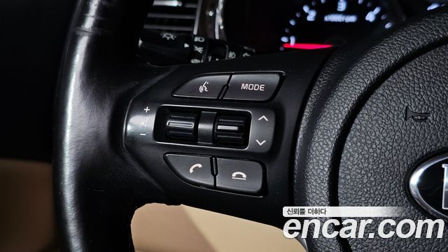 Kia Canival 2019 — photo 29