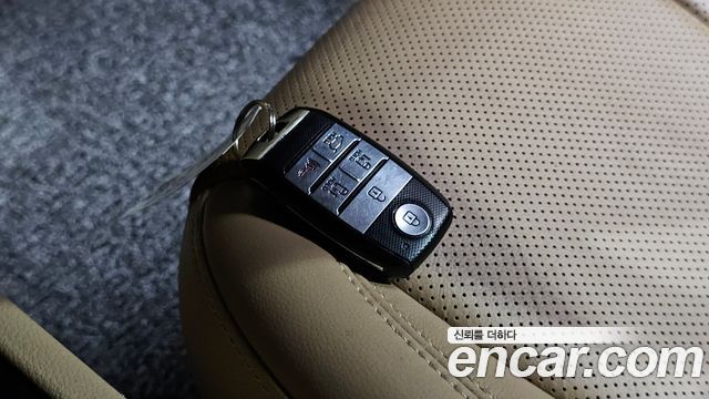 Kia Canival 2019 — photo 30
