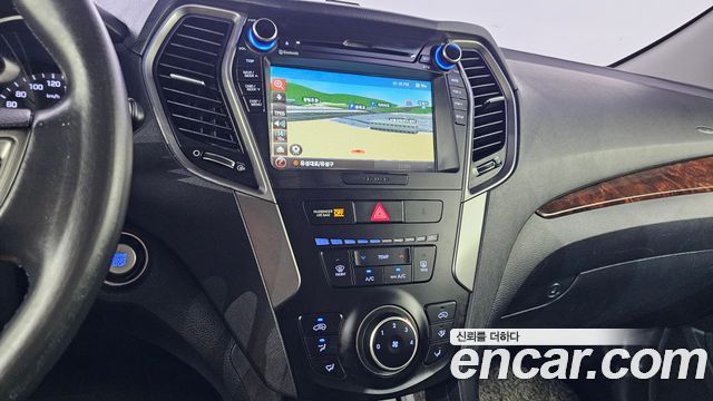 Hyundai Santafe 2016 — photo 13