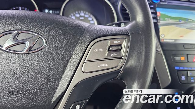 Hyundai Santafe 2016 — photo 16