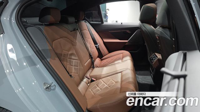 BMW 5-Series 2026 — photo 17