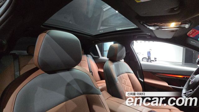BMW 5-Series 2026 — photo 25