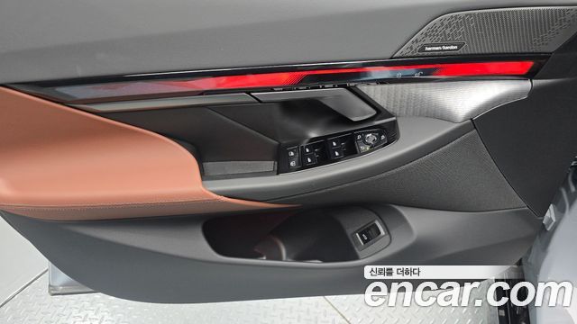 BMW 5-Series 2026 — photo 14