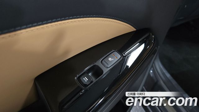 Kia K7 2020 — photo 24