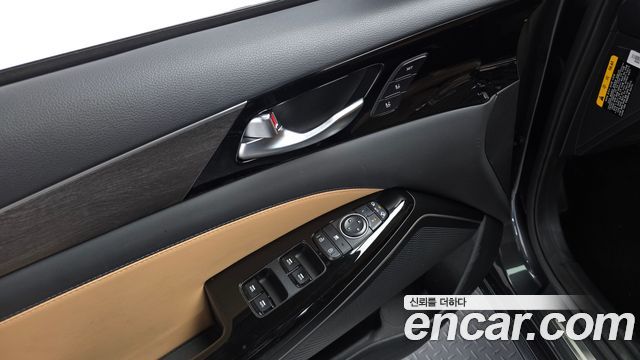 Kia K7 2020 — photo 25