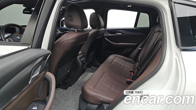 BMW X4 2023 — photo 16