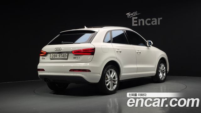 Audi Q3 2015 — photo 2
