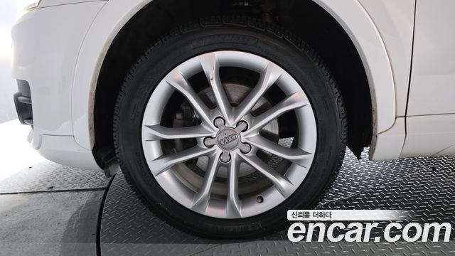 Audi Q3 2015 — photo 5