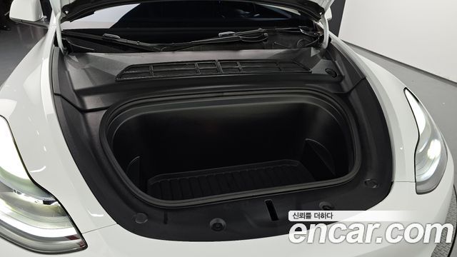 Tesla Model Y 2024 — photo 6