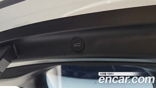 Tesla Model Y 2024 — photo 30