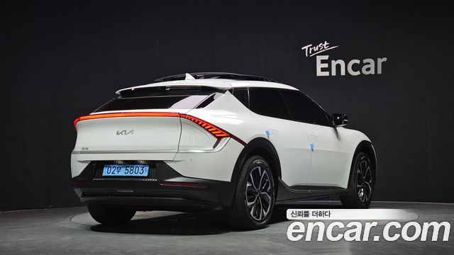Kia EV6 2022 — photo 2