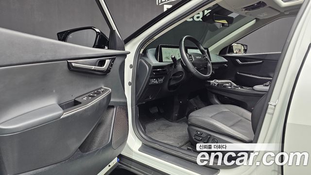 Kia EV6 2022 — photo 10