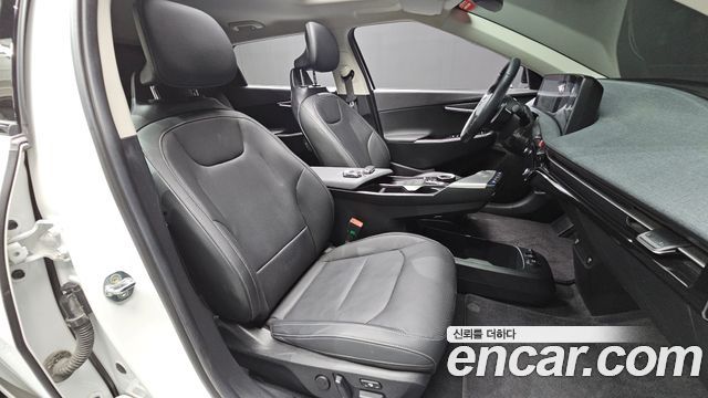Kia EV6 2022 — photo 11
