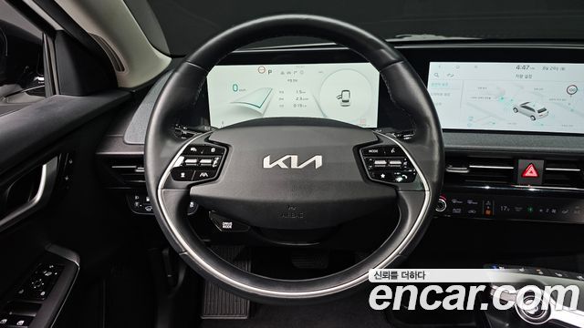 Kia EV6 2022 — photo 13