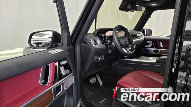 Mercedes-Benz G-Class 2025 — photo 13
