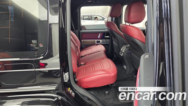 Mercedes-Benz G-Class 2025 — photo 18