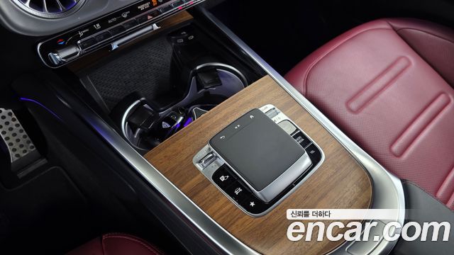 Mercedes-Benz G-Class 2025 — photo 27