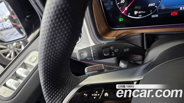 Mercedes-Benz G-Class 2025 — photo 30