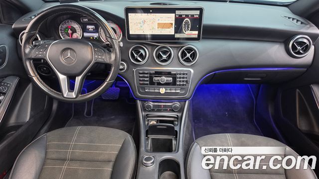 Mercedes-Benz A-Class 2015 — photo 7