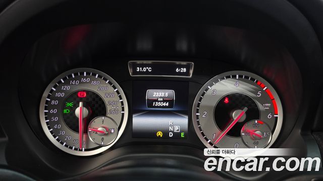 Mercedes-Benz A-Class 2015 — photo 8