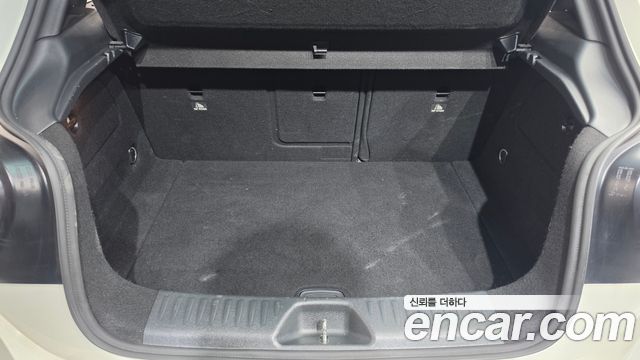Mercedes-Benz A-Class 2015 — photo 20