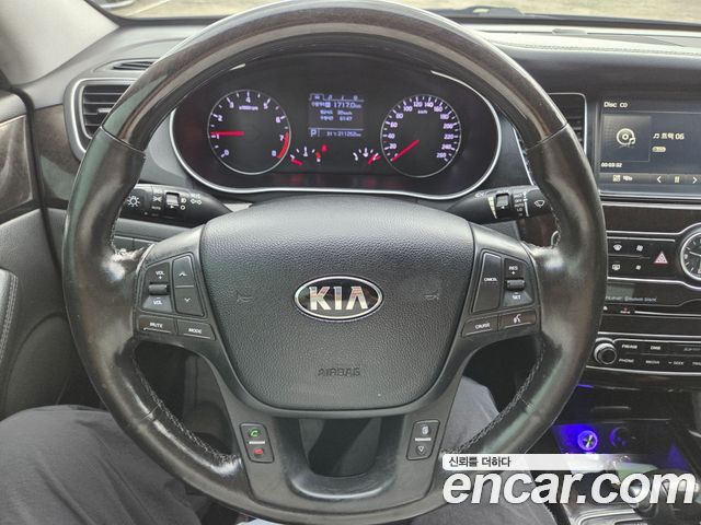 Kia K7 2013 — photo 10