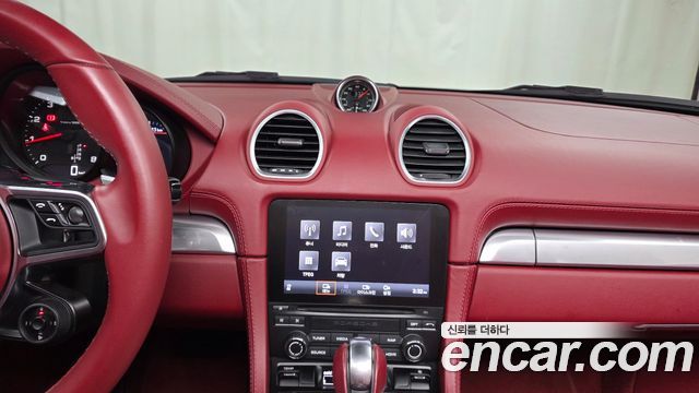 Porsche 718 2019 — photo 20