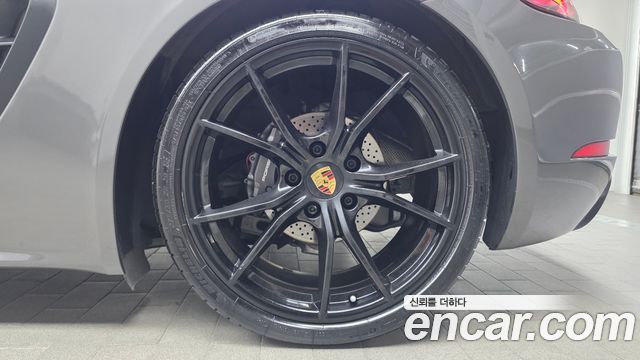 Porsche 718 2019 — photo 7