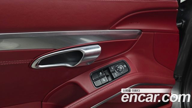 Porsche 718 2019 — photo 28