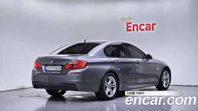 BMW 5-Series 2016 — photo 2