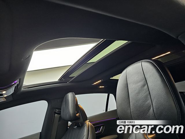 Mercedes-Benz EQS 2022 — photo 13