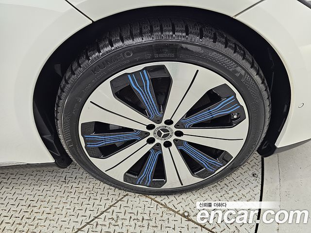 Mercedes-Benz EQS 2022 — photo 20