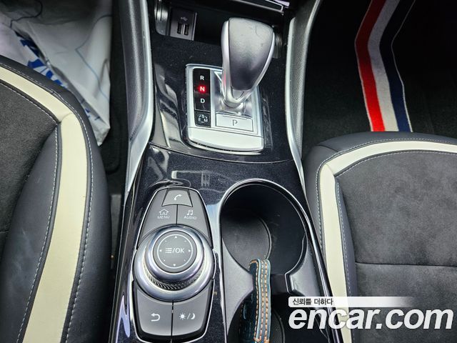 Infiniti Q30 2017 — photo 19