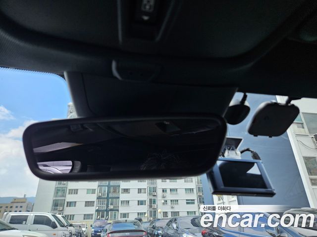 Infiniti Q30 2017 — photo 20