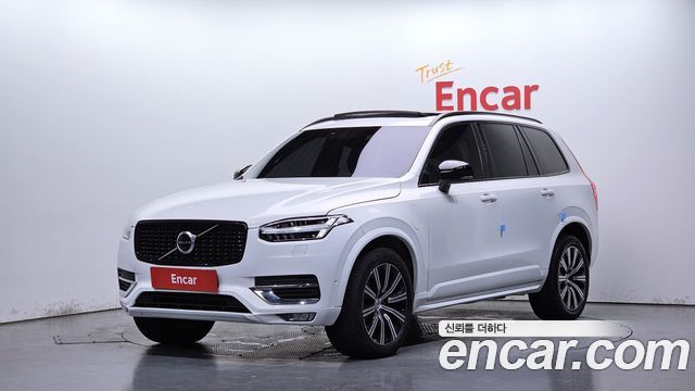 Volvo XC90 2021 — photo 1