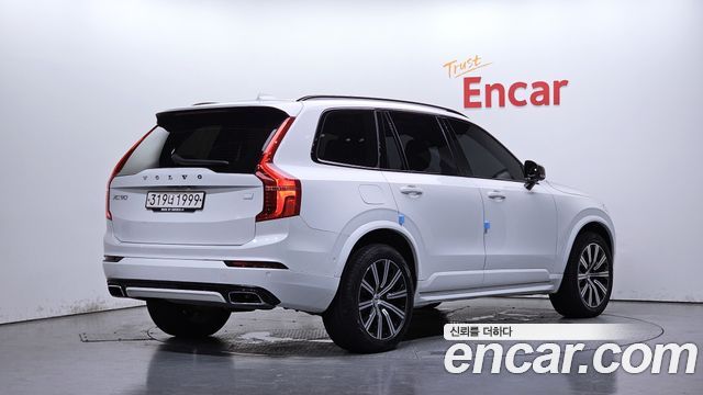 Volvo XC90 2021 — photo 2