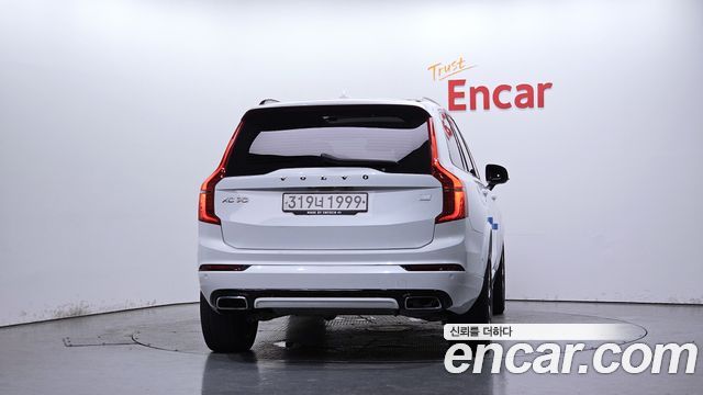 Volvo XC90 2021 — photo 4