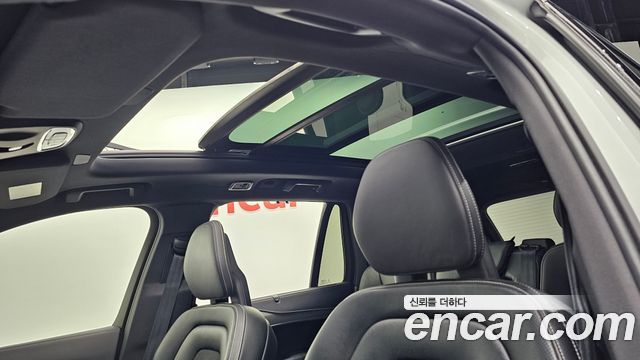 Volvo XC90 2021 — photo 19