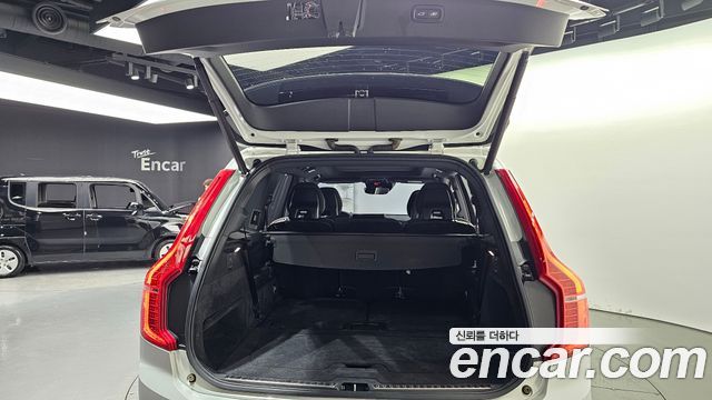 Volvo XC90 2021 — photo 20