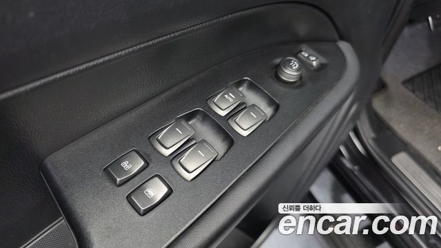 KG_Mobility_Ssangyong Rexton 2022 — photo 19