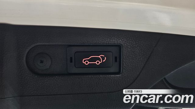 KG Mobility Rexton 2018 — photo 26