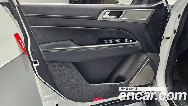 KG Mobility Rexton 2018 — photo 14