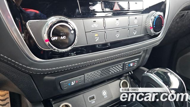 KG Mobility Rexton 2018 — photo 31