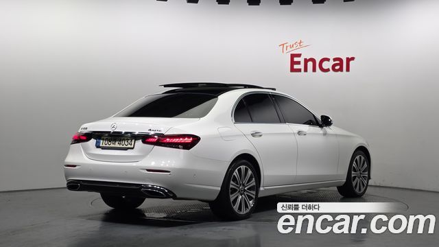 Mercedes-Benz E-Class 2021 — photo 2