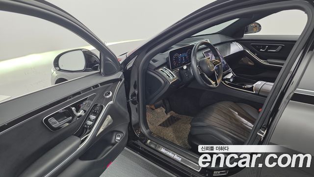 Mercedes-Benz S-Class 2021 — photo 10