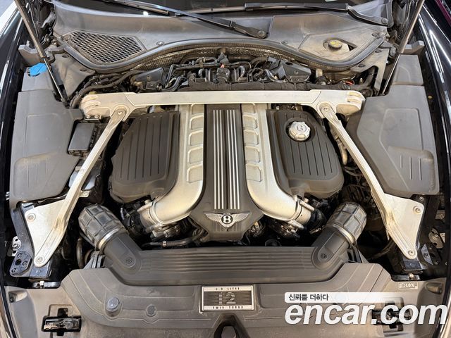 Bentley Continental 2019 — photo 6