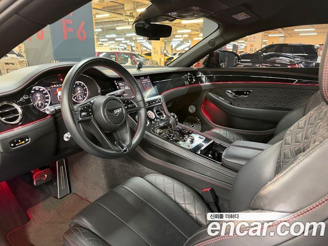 Bentley Continental 2019 — photo 12