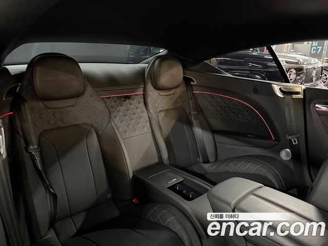 Bentley Continental 2019 — photo 14