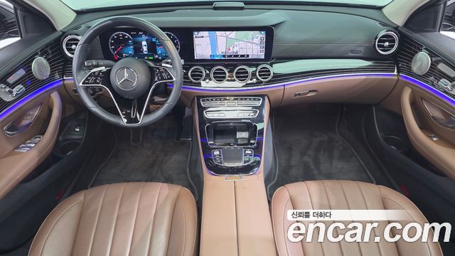 Mercedes-Benz E-Class 2021 — photo 10